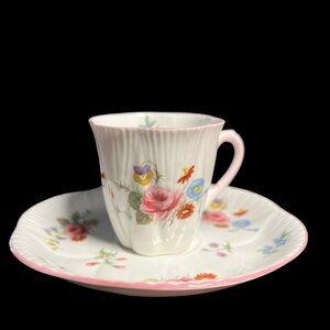 Shelley Flat Demitasse Cup & Saucer Set Rose & Red Daisy (Dainty) England Bone C